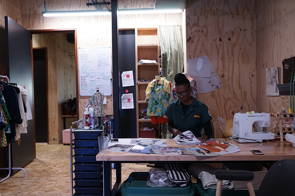Fellowship Studio Slideshow06
